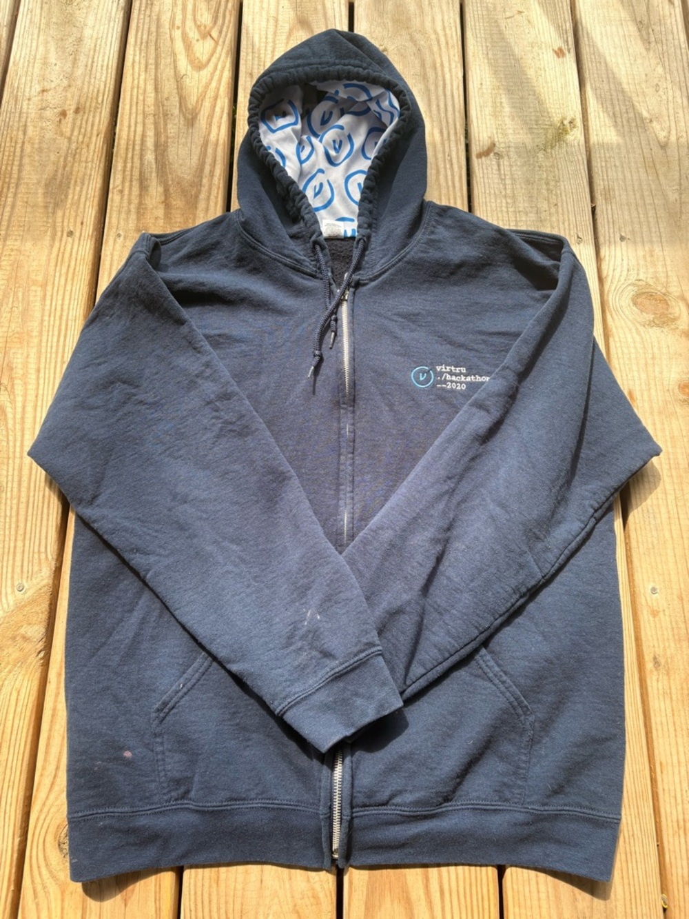 Vintage‎ Navy Full-Zip Hooded Sweatshirt with Logo